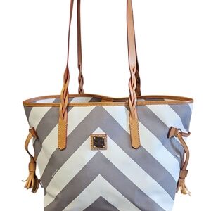 Dooney & Bourke Chevron Tote in Gray and White